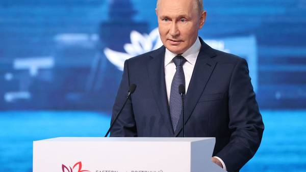 Un desafiante Putin dice que su guerra en Ucrania fortalecerá a Rusiadfd
