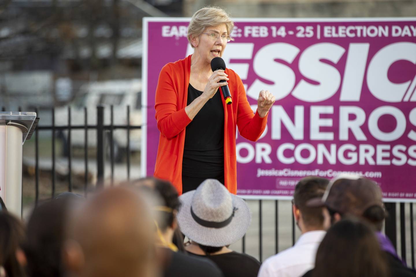 Senadora estadounidense Elizabeth Warren en un evento. dfd