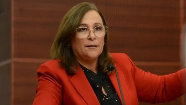 AMLO anuncia salida de Rocío Nahle de la Secretaría de Energíadfd