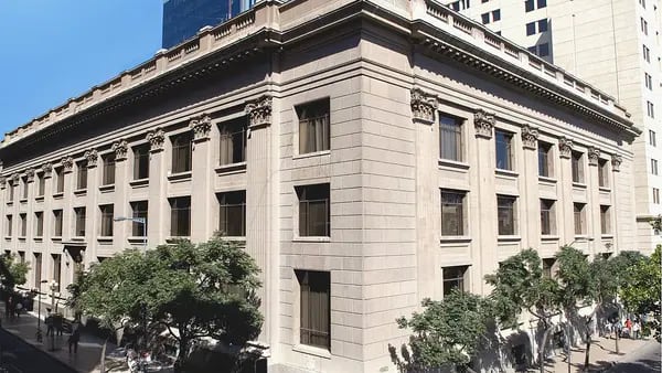 Banco Central de Chile discute opción de flexibilización más rápidadfd