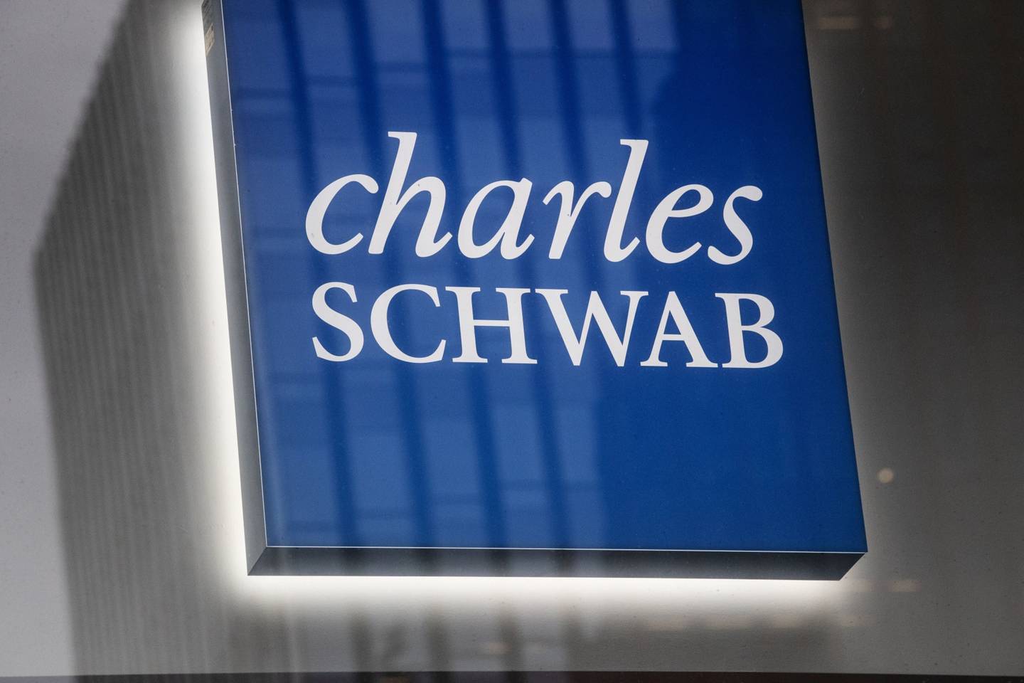 Otro logo de Charles Schwabdfd
