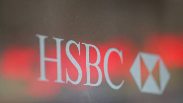 HSBC tendría que aumentar salarios y aplicar recortes en 2023 para contener costosdfd