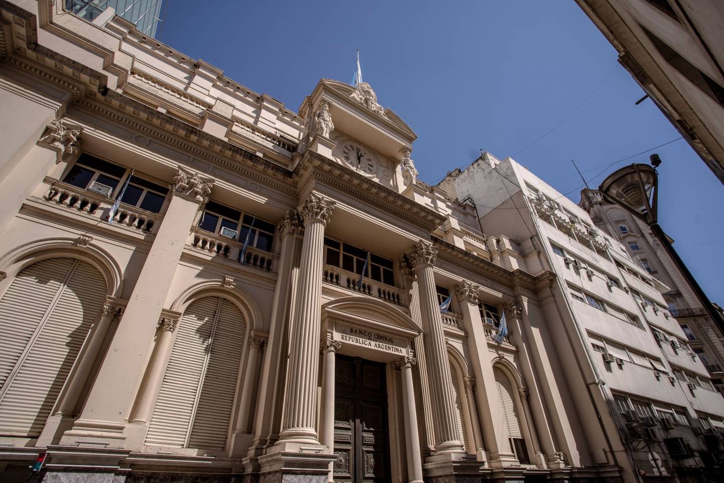 Argentina's economy capped a strong second half of growth as it emerged from a long recession last year ahead of an expected new deal in the coming weeks with the International Monetary Fund
