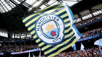 La bandera del Manchester City durante un partido