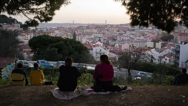 Portugal pretende encerrar programa de imposto menor a novos moradoresdfd