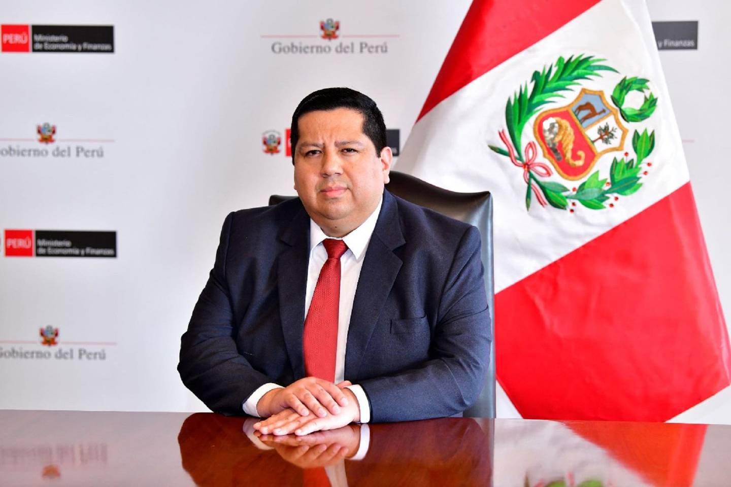 Designan a Alex Contreras Miranda como viceministro de Economía del Perú.