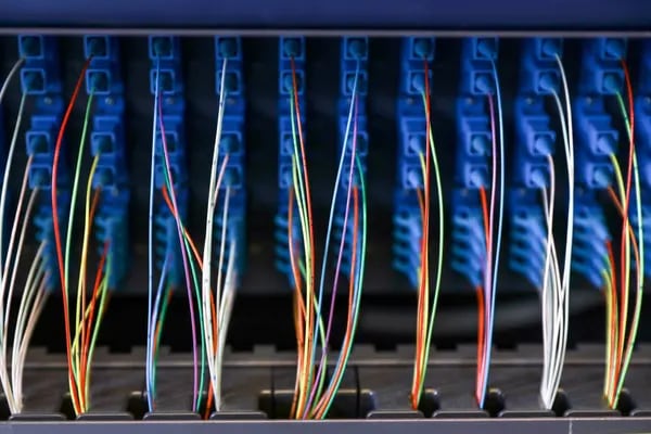 Cables de fibra óptica en Italia