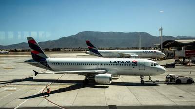 Distorsión de precios hace que Latam Airlines valga más que Metadfd