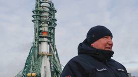Agencia espacial rusa amenaza con poner fin a misiones en ISS