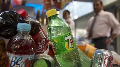 Aparte de las gaseosas y snacks, el ecuatoriano también compra agua embotellada, cigarrillos y galletas.