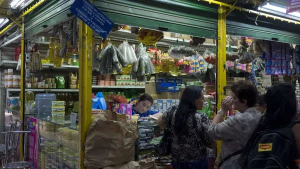 Confianza del consumidor sigue por el piso: Medellín y Bucaramanga donde más caedfd