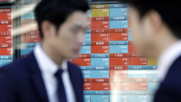 Ações na Ásia apontam para queda com receios renovados de recessãodfd