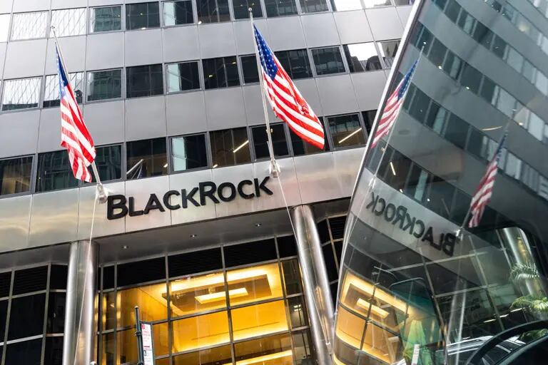 Estrategista da BlackRock fala com a Bloomberg Línea sobre as peças que a gestora move na América Latinadfd