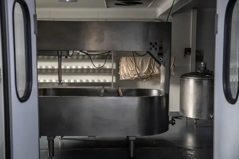 Una sala de producción de queso curado i Fotógrafo: Ángel García/Bloombergdfd