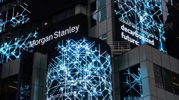 Las acciones de Morgan Stanley caen tras conocerse que EE.UU. investiga su unidad patrimonialdfd