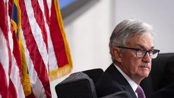 Presidente de la Fed, en la mira del Capitolio tras pausa a la subida de tasasdfd