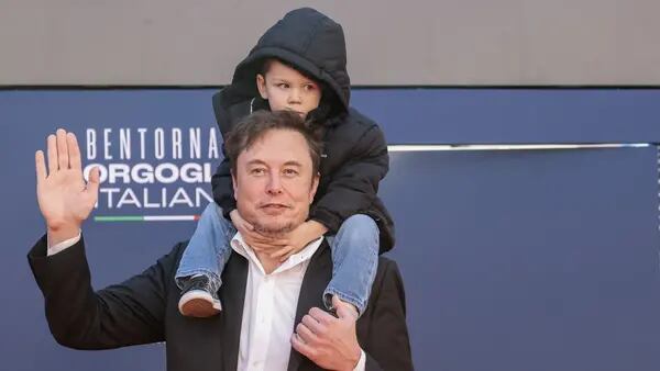 Como Elon Musk se tornou a maior atração de um festival político na Itáliadfd