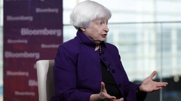 Yellen dice que elevar techo de deuda es único resultado positivo de negociacionesdfd