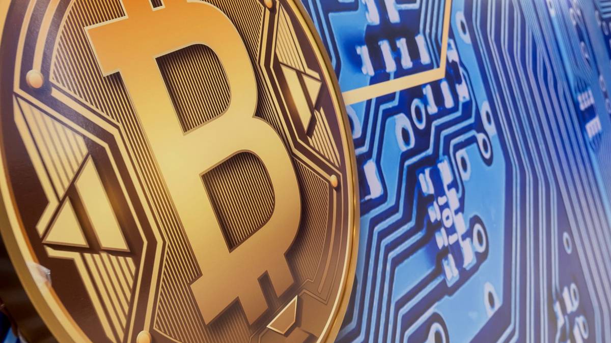 Mayor fondo de bitcoin se hunde cerca del 30% en medio de desplome cripto