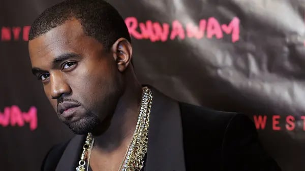 Kanye West destruye camino a fortuna de miles de millones con dichos antisemitasdfd