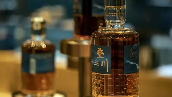 CEO de Pernod prevé crecimiento de las ventas fuera de EE.UU. y Chinadfd