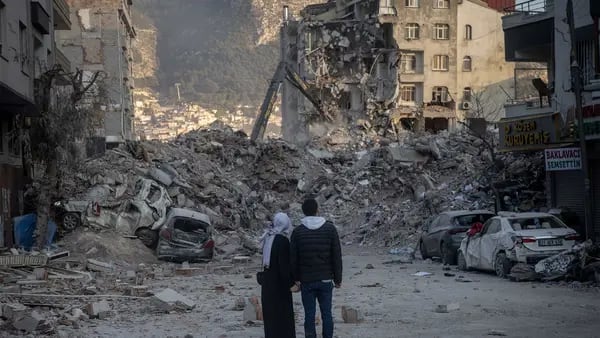 Hatay, na Turquia, é atingida por terremoto de magnitude 6,4dfd