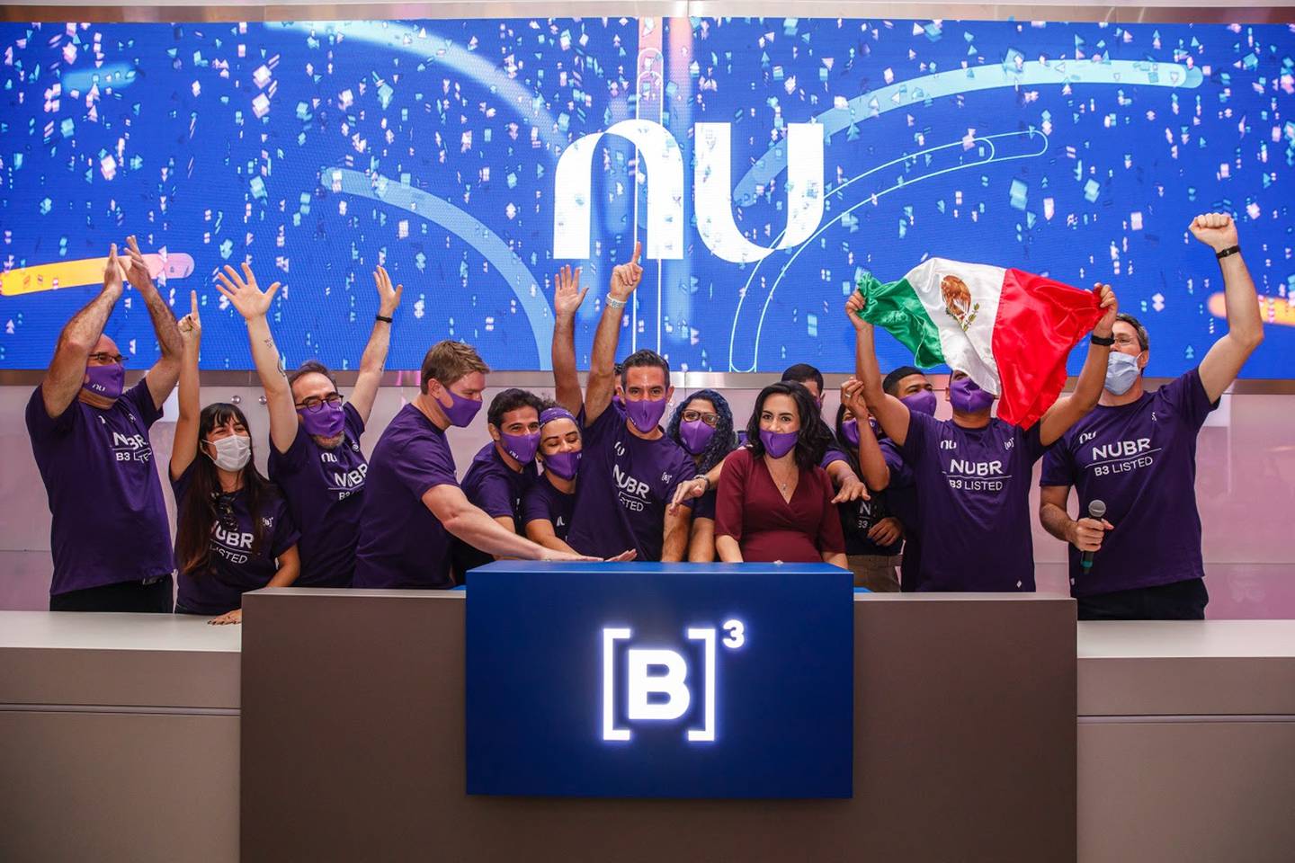 Nubank se torna a primeira empresa brasileira a abrir capital nos EUA e no Brasil ao mesmo tempo