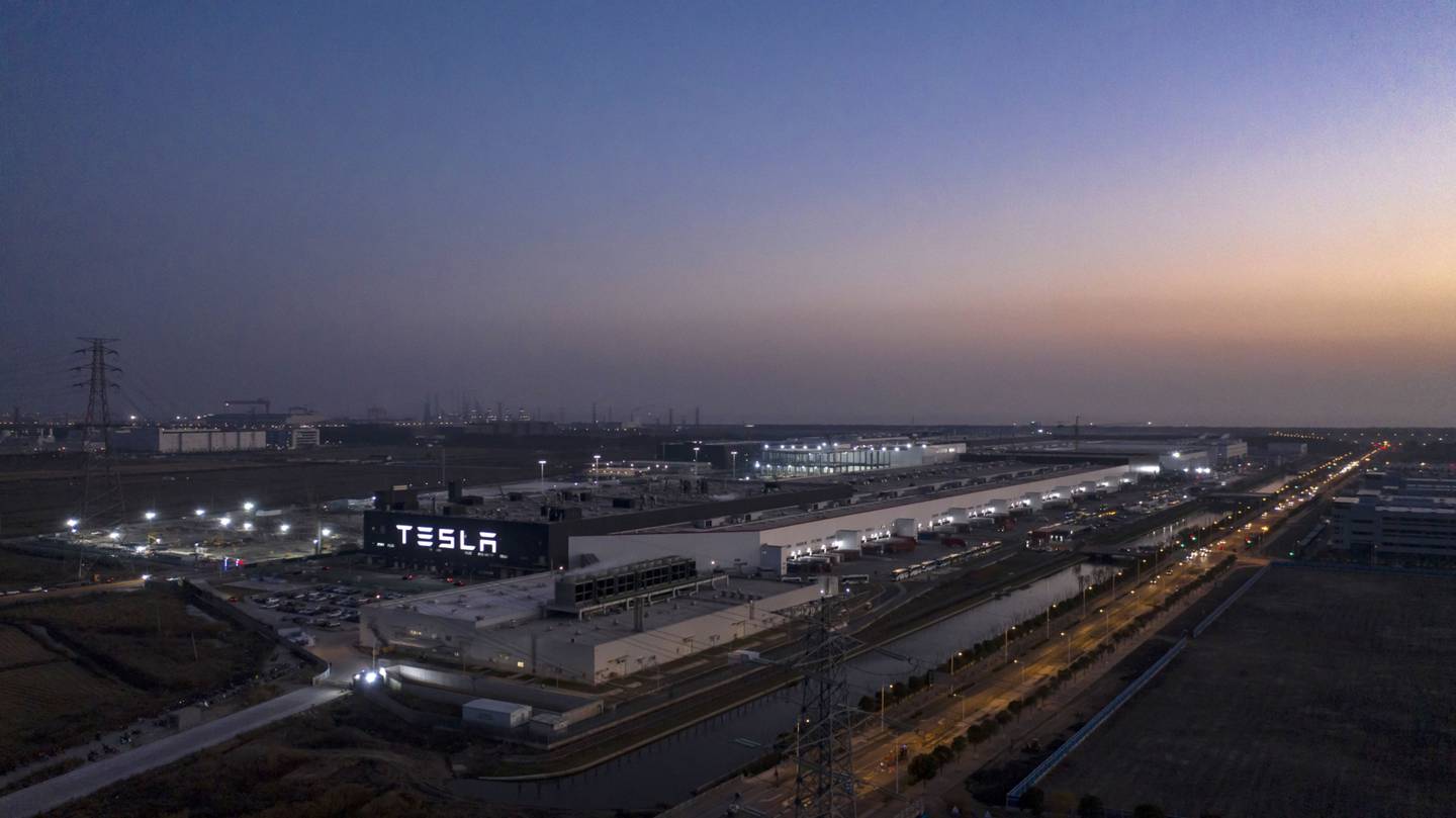 Teslas Shanghai factory. Photographer: Qilai Shen/Bloombergdfd