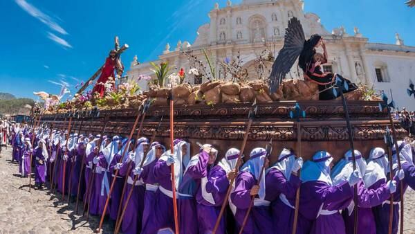 Siete destinos para hacer turismo religioso en Centroaméricadfd