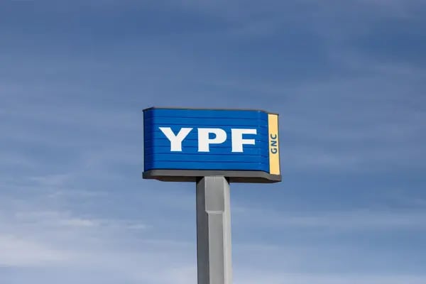YPF colocó deuda por U$S 300 millones en el mercado local de capitales.