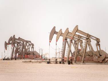 El petróleo se estabiliza a la espera de las negociaciones sobre la deuda de EE.UU.dfd