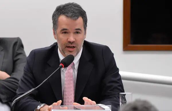 "muda tudo para não mudar nada na Petrobras"