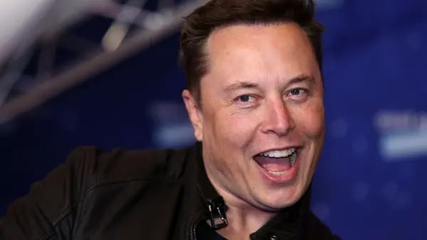 How Elon Musk Can Still Save Twitter From the Outsidedfd