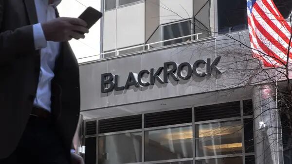 BlackRock vê oportunidade em crédito privado em meio à crise bancária nos EUAdfd