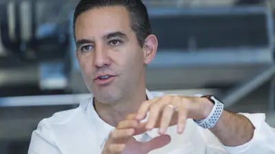 David Vélez, CEO do Nubank, diz que o Pix foi praticamente a "nubankarização" do setor financeiro, pois o banco digital já oferecia transferências gratuitas e imediatas