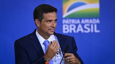 Cinco assuntos quentes para o Brasil na próxima semanadfd