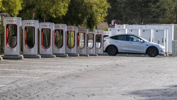 General Motors se unirá a red de carga Tesla, creando un estándar en EE.UU.dfd