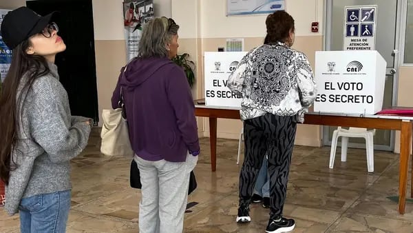 Elecciones Ecuador 2023: cierran las urnas e inicia el conteo de votosdfd