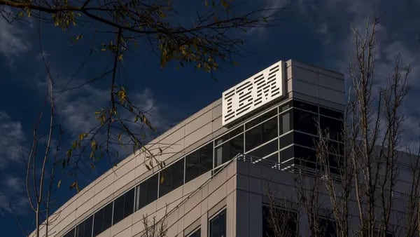 IBM vai demitir quase 4 mil, mas ainda contrata em áreas de ‘maior crescimento’dfd