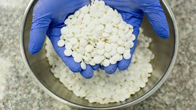 FDA podría autorizar píldoras contra el Covid-19 de Pfizer y Merck esta semanadfd