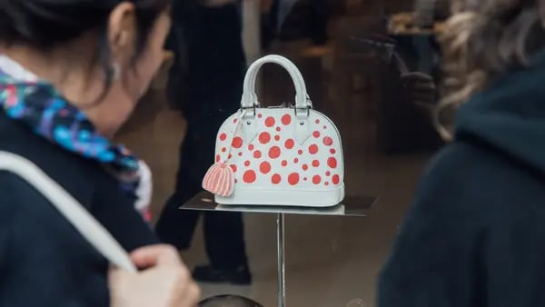 Se disparan ventas de dueño de Louis Vuitton con vuelta de gasto en Chinadfd