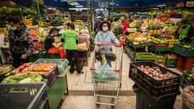 Inflación en Colombia: precio de un mercado básico ya subió más que el mínimo