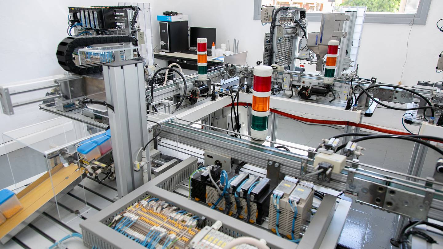 Gobierno argentino acompañó la inauguración de una planta de automatización y fabricación de chips en Escobar, provincia de Buenos Aires