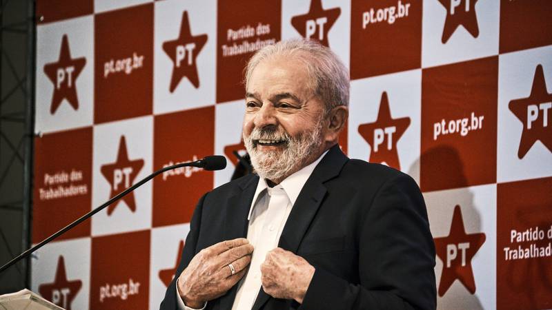 Lula lidera encuesta electoral mientras Brasil se preocupa por empleo y Covid-19