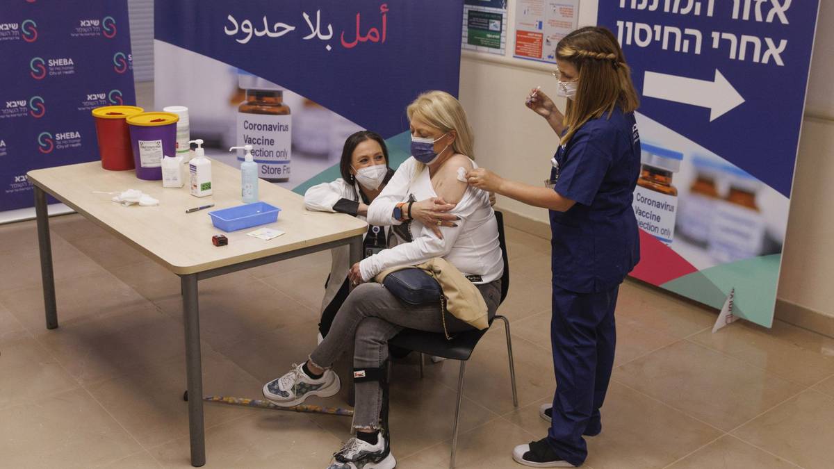 Quarta dose da vacina não foi eficaz para parar ômicron em Israel