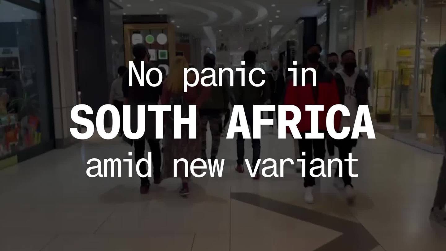 Mientras la variante ómicron alarma al mundo y provoca restricciones de viaje, Khuleko Siwele registra escenas de calma en Johannesburgo, Sudáfrica. Fuente: Bloomberg.dfd