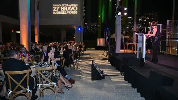 ¿Quiénes son los galardonados de los 28ª Premios de Negocio BRAVO? dfd