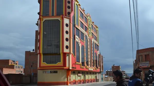 Así son los “cholets”, los lujosos edificios de los nuevos ricos bolivianosdfd
