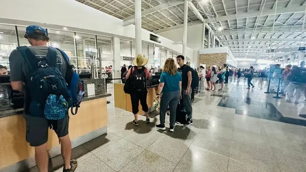 Costa Rica y Honduras acuerdan suspender requisito de visas entre ambos paísesdfd