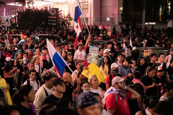 Las protestas contra la gigantesca mina de cobre paralizan franjas de Panamá